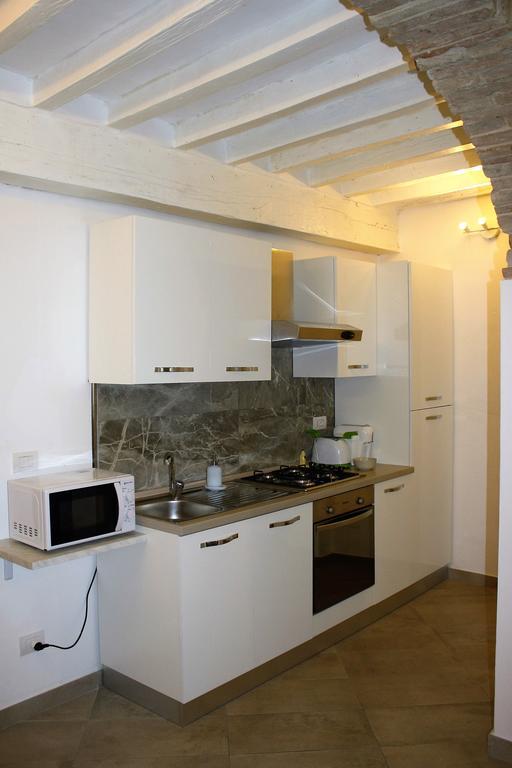 Il Tenore D'Oro Centralissimo Apartment Парма Екстериор снимка