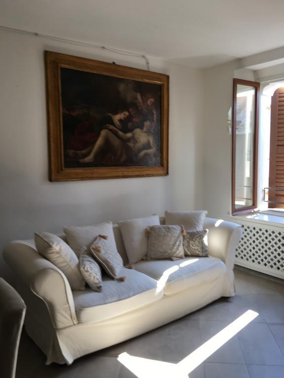 Il Tenore D'Oro Centralissimo Apartment Парма Екстериор снимка