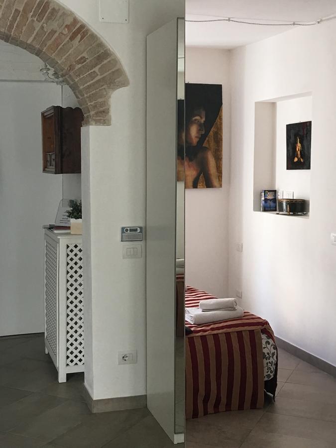 Il Tenore D'Oro Centralissimo Apartment Парма Екстериор снимка